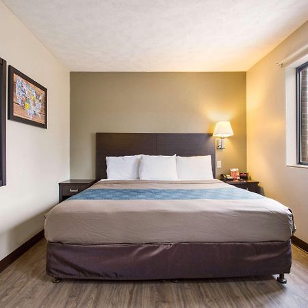 Red Lion Inn & Suites Olathe Kansas City Dış mekan fotoğraf